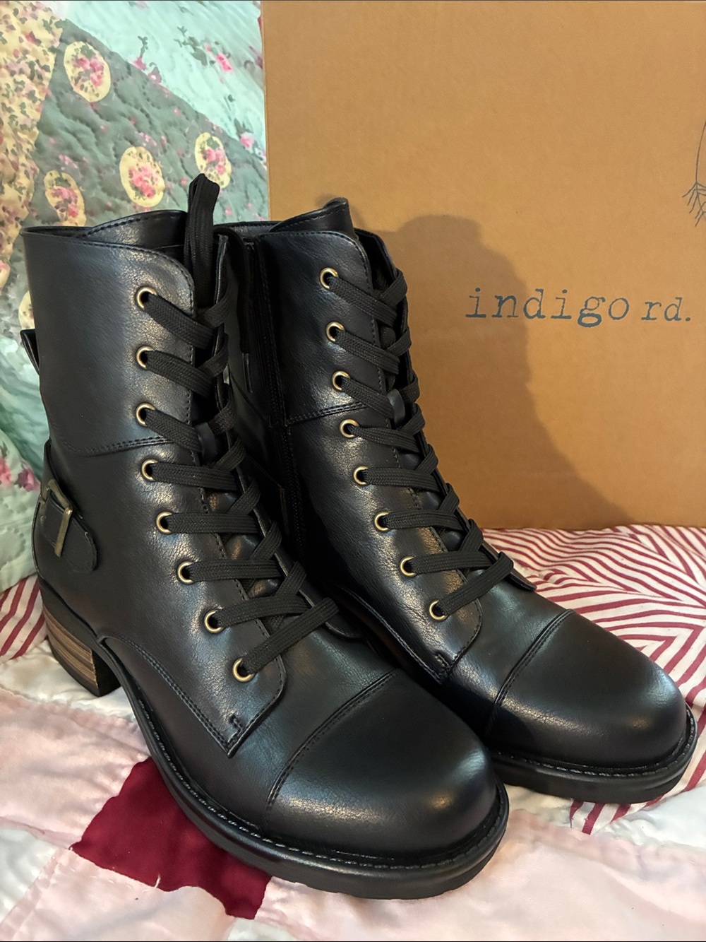 NWT Indigo rd. Black Lace-Up Leather Combat Boots Sz 6.5